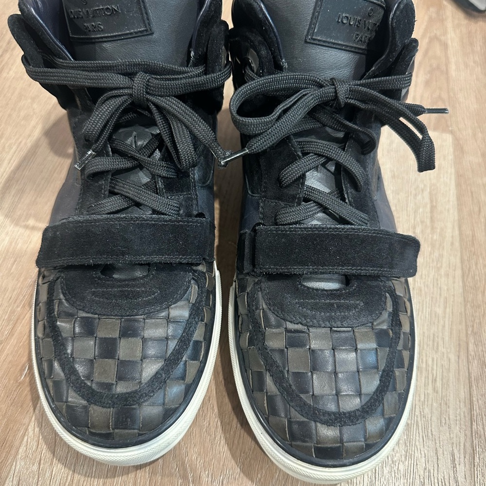 Stylish Black and Gray Men's Sneakers - Picture 6 of 6